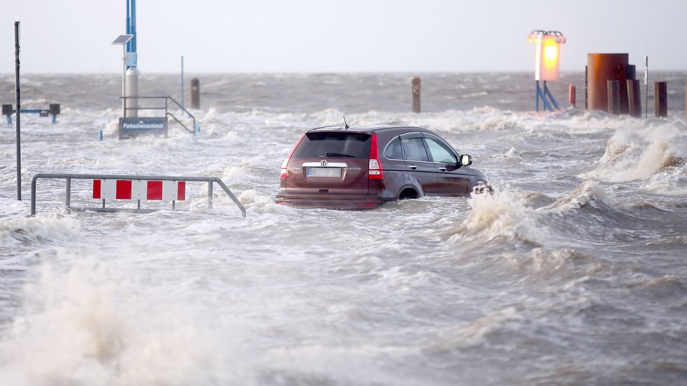 An der Nordseeküste kann es am Donnerstag zu Sturmfluten kommen. Foto: dpa/Bodo Marks