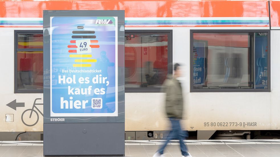 Die Zukunft des Deutschlandtickets bleibt weiter ungewiss. Foto: dpa/Sebastian Gollnow