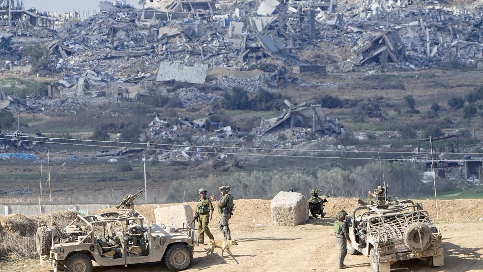 Ruinenlandschaft nach israelischem Beschuss: Weite Teile Gazas gleichen inzwischen einer Trümmerlandschaft. Foto: picture alliance/dpa/AP/Ariel Schalit