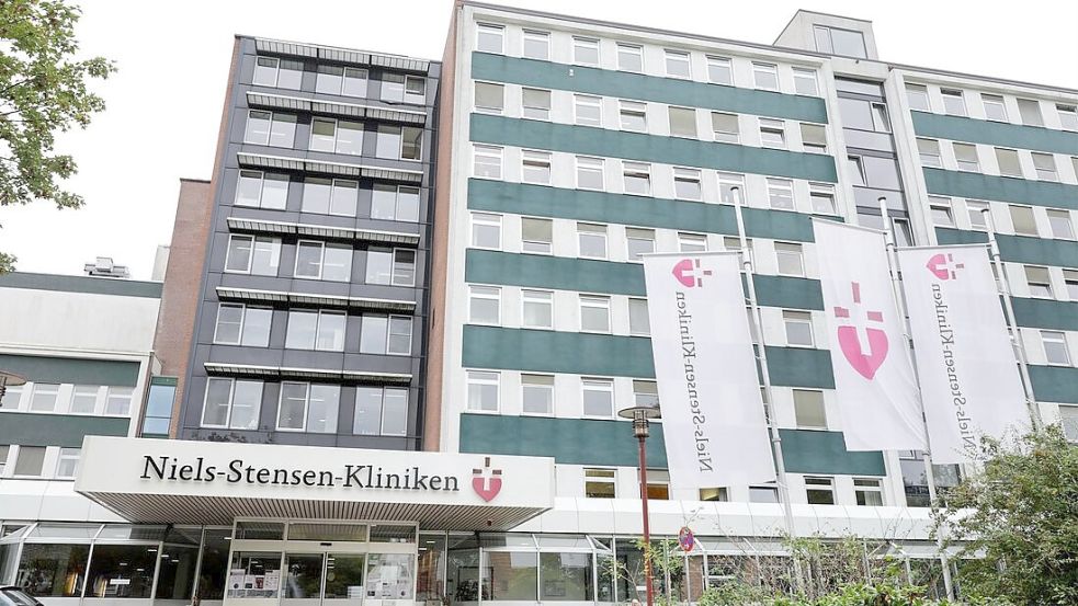 Wie ernst ist die Lage bei den Niels-Stensen-Kliniken? Ein vertraulicher Brief von Werner Lullmann wurde nun veröffentlicht, der ein dramatisches Bild zeichnet. Foto: Jörn Martens