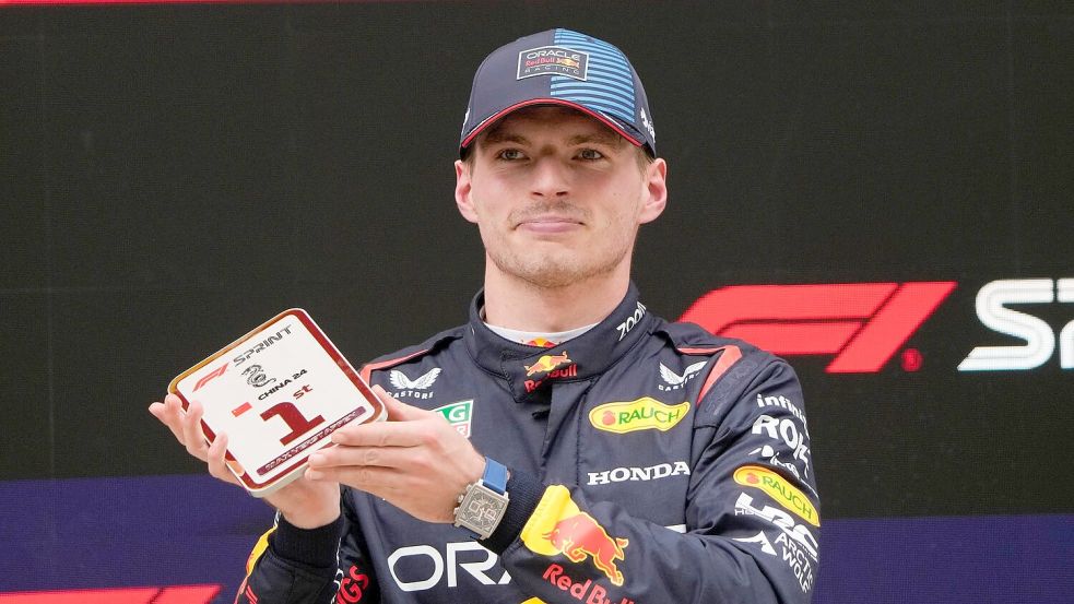 Red-Bull-Pilot Max Verstappen siegte im ersten Sprintrennen der Saison. Foto: Andy Wong/AP/dpa