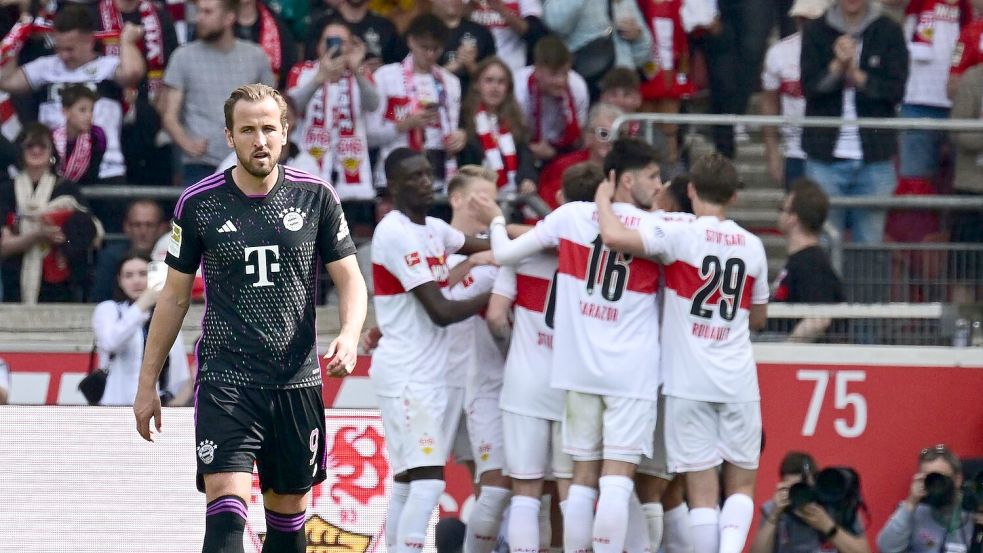 Harry Kane und die Bayern fahren mit einer Niederlage aus Stuttgart nach Hause. Foto: Bernd Weißbrod/dpa