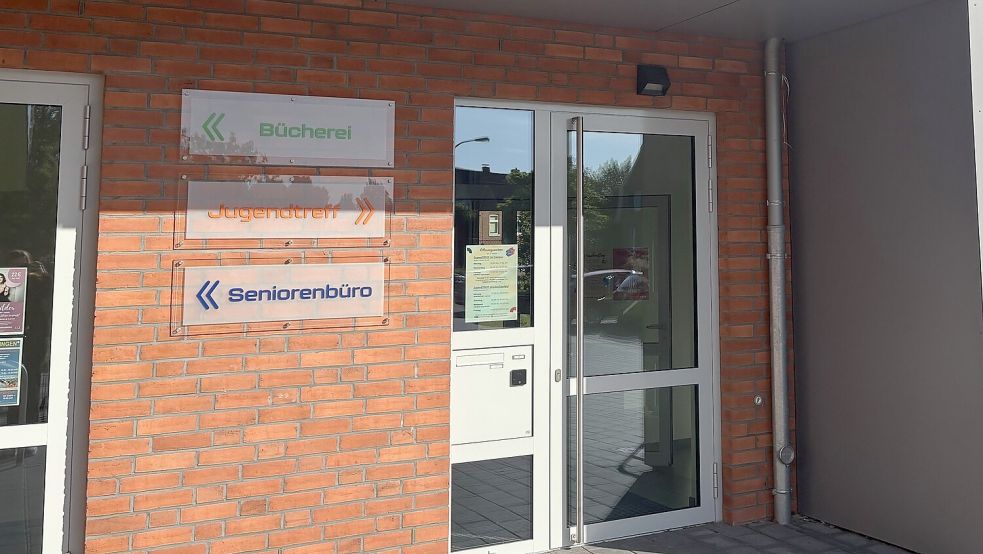 Im Kleinen Campus in Ihrhove hat die Gemeindebücherei Westoverledingen ihr neues Zuhause gefunden. Foto: Jasmin Oltmanns