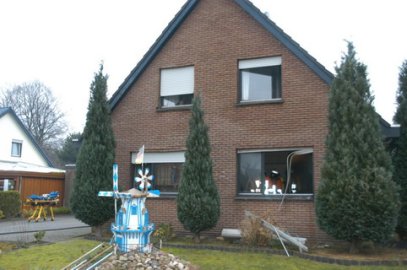 Mann stirbt bei Feuer in Burlage - Bild 2