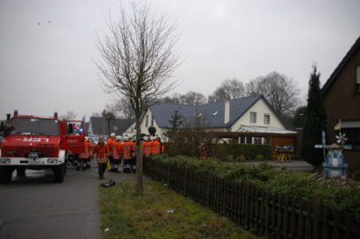 Mann stirbt bei Feuer in Burlage - Bild 3