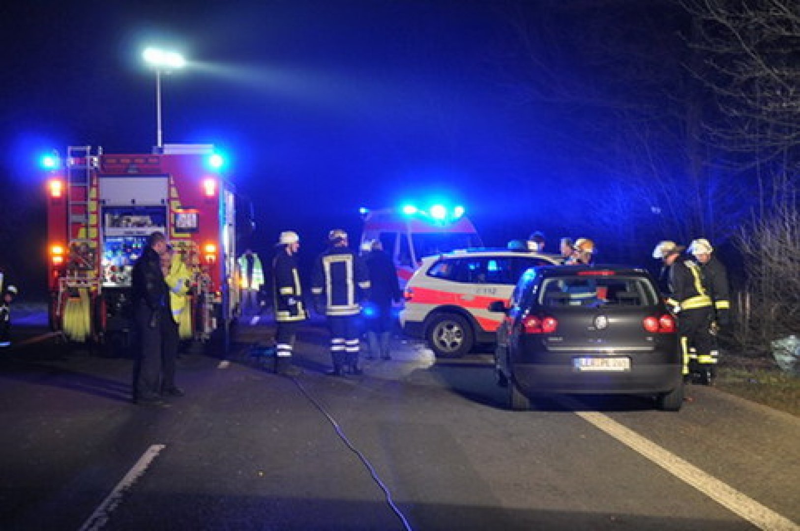 Schwerer Unfall auf der B 436 - Bild 1