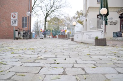 Neues Pflaster auf dem Ernst-Reuter-Platz in Leer - Bild 2