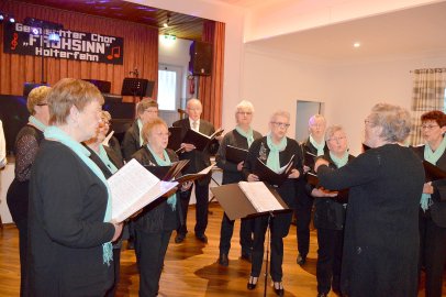 Chor "Frohsinn" feierte in Holterfehn - Bild 3