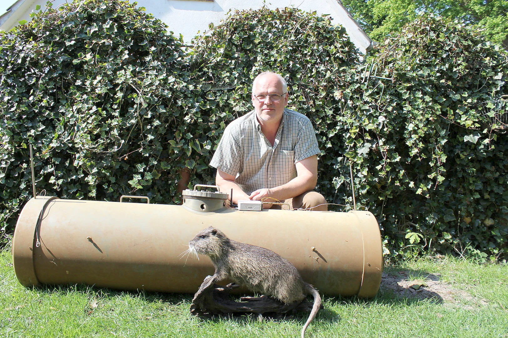 Barßeler stellt seine Nutria-Falle in Brüssel vor - Bild 1