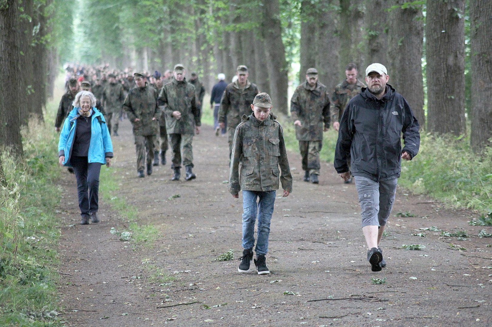 Püntenmarsch bei Sprühregen - Bild 1