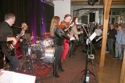 „Zebu & The Gnus“ rockte in Friesoythe - Bild 2