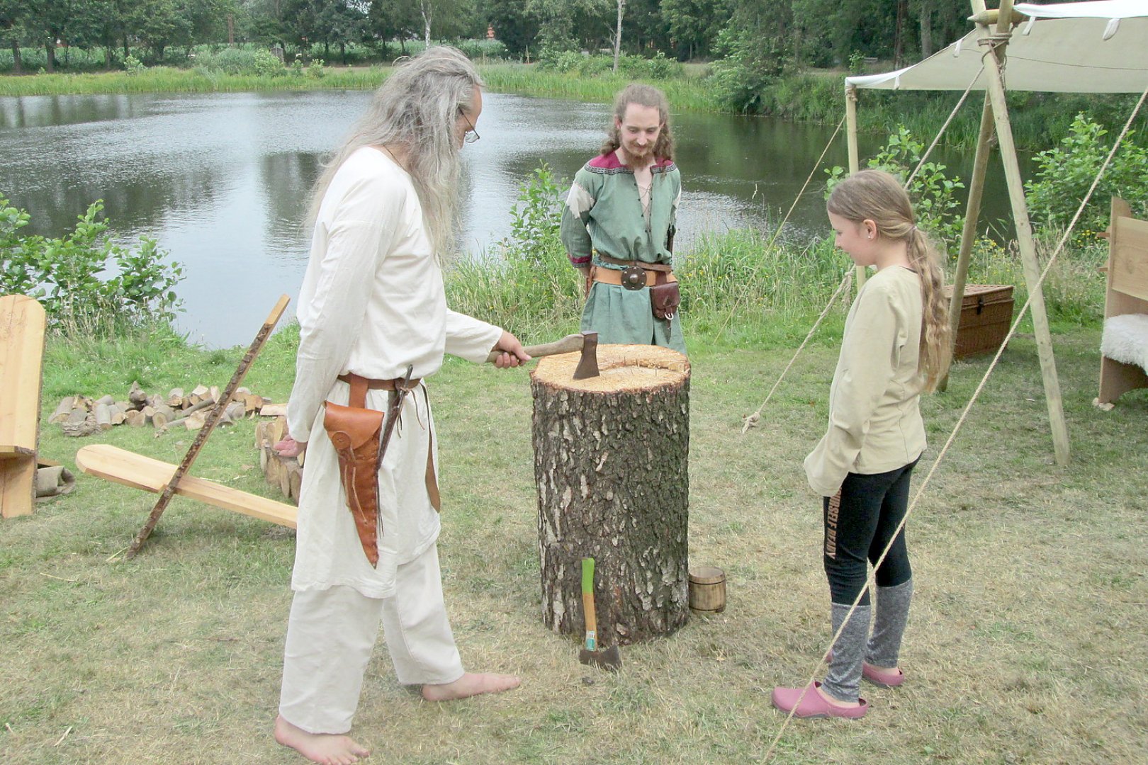 Mittelalter-Heerlager lockte nach Breinermoor - Bild 1
