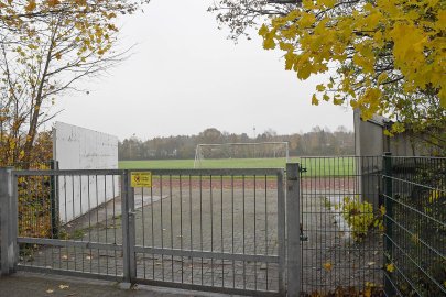 Kunstrasenplatz in Papenburg - Bild 3