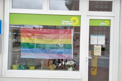 Für Toleranz und Akzeptanz: Ostfriesland zeigt Flagge - Bild 3