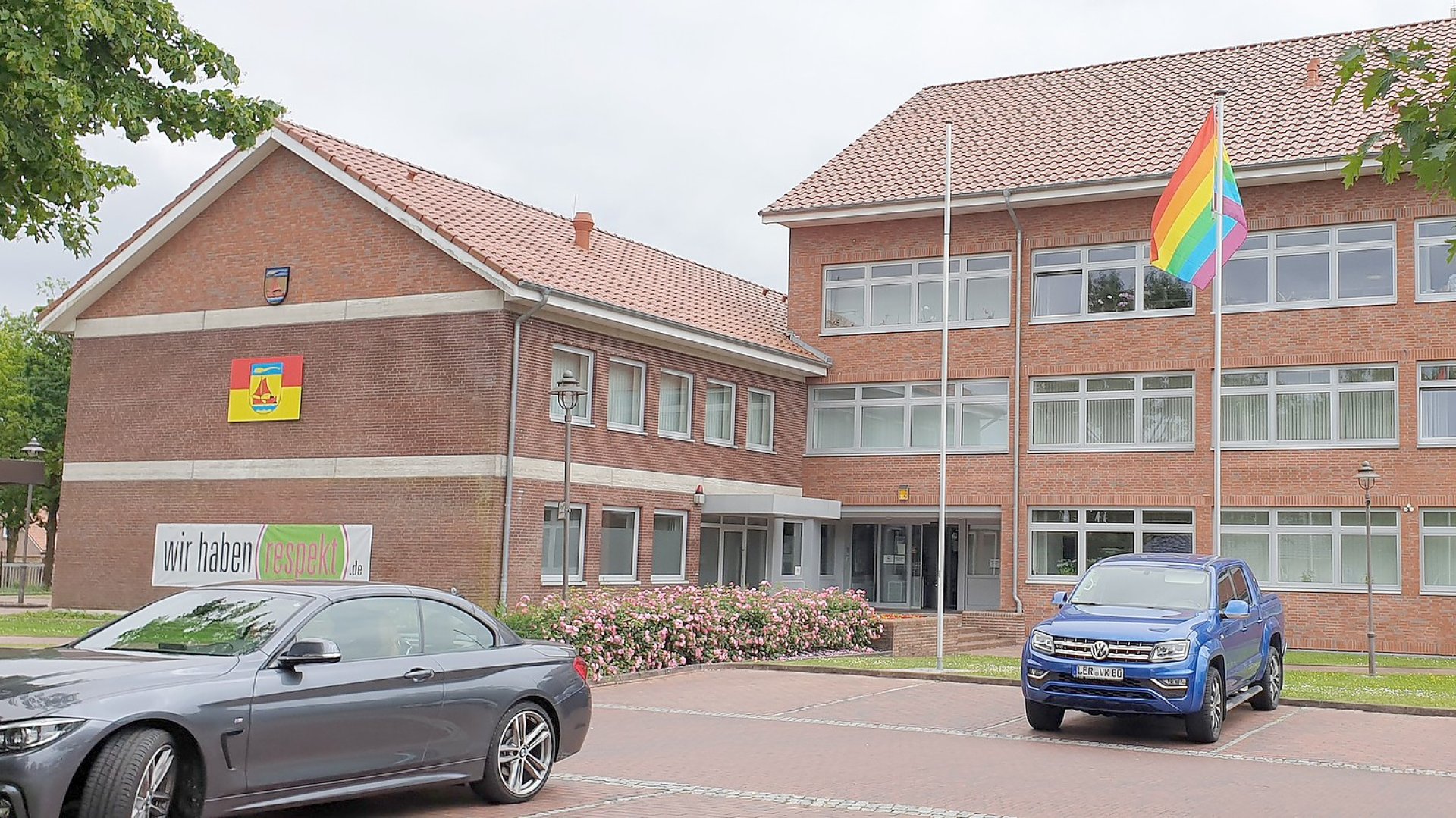 Für Toleranz und Akzeptanz: Ostfriesland zeigt Flagge - Bild 4