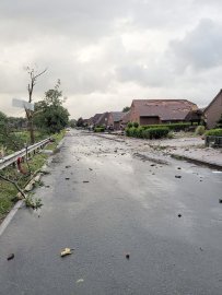 Tornado fegt über Ostfriesland - Bild 16