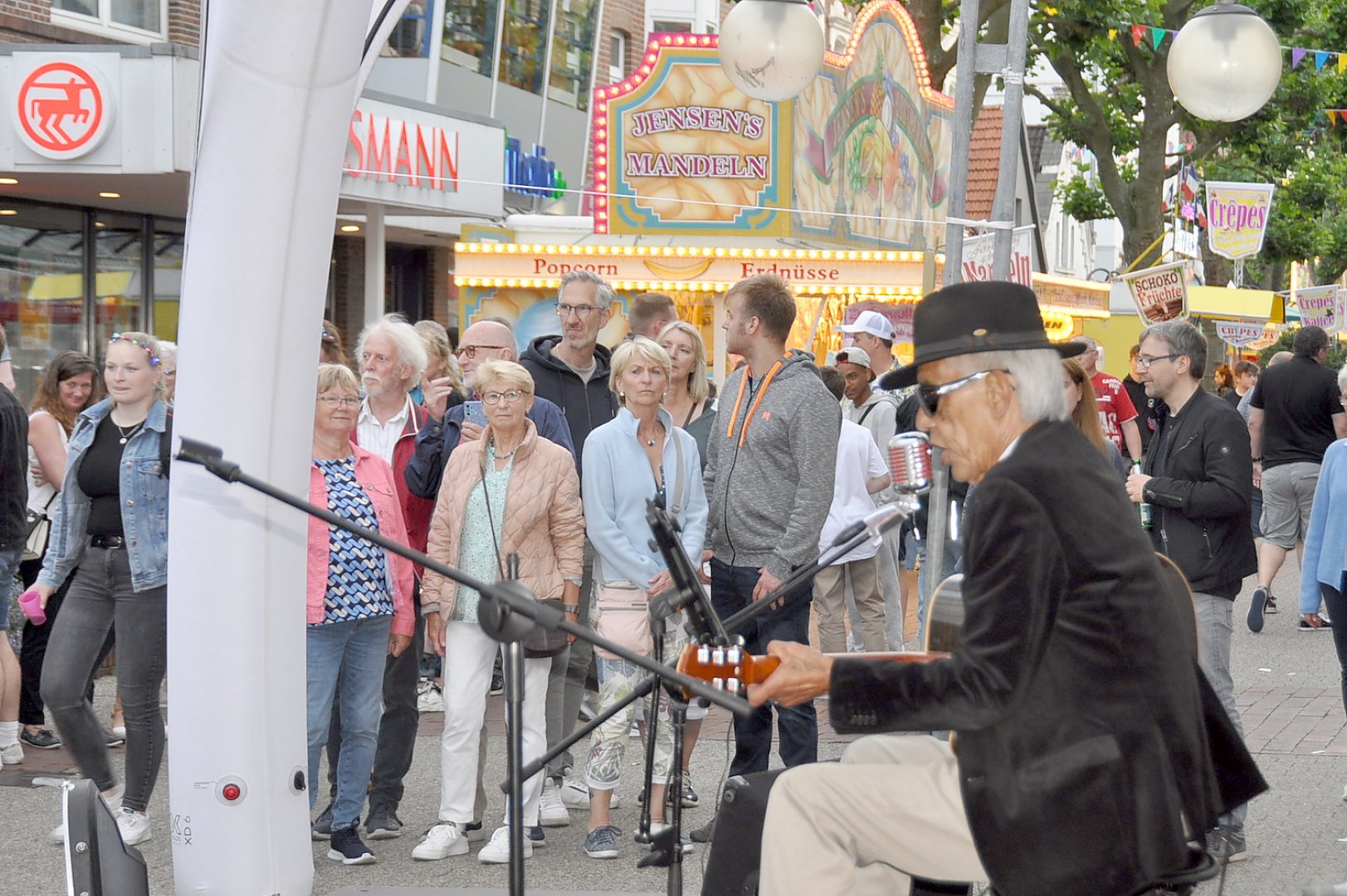 Leeraner Stadtfest wurde gefeiert - Bild 1