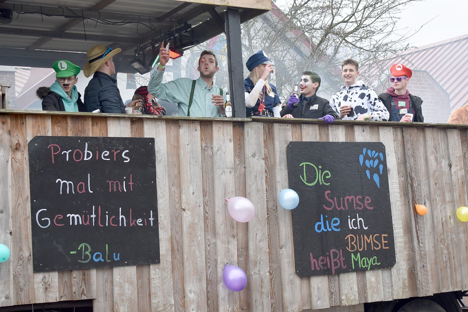 Karnevalsumzug durch Ramsloh - Bild 16
