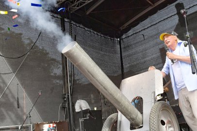 Tausende feiern Ottos Ottifanten in Emden - Bild 7