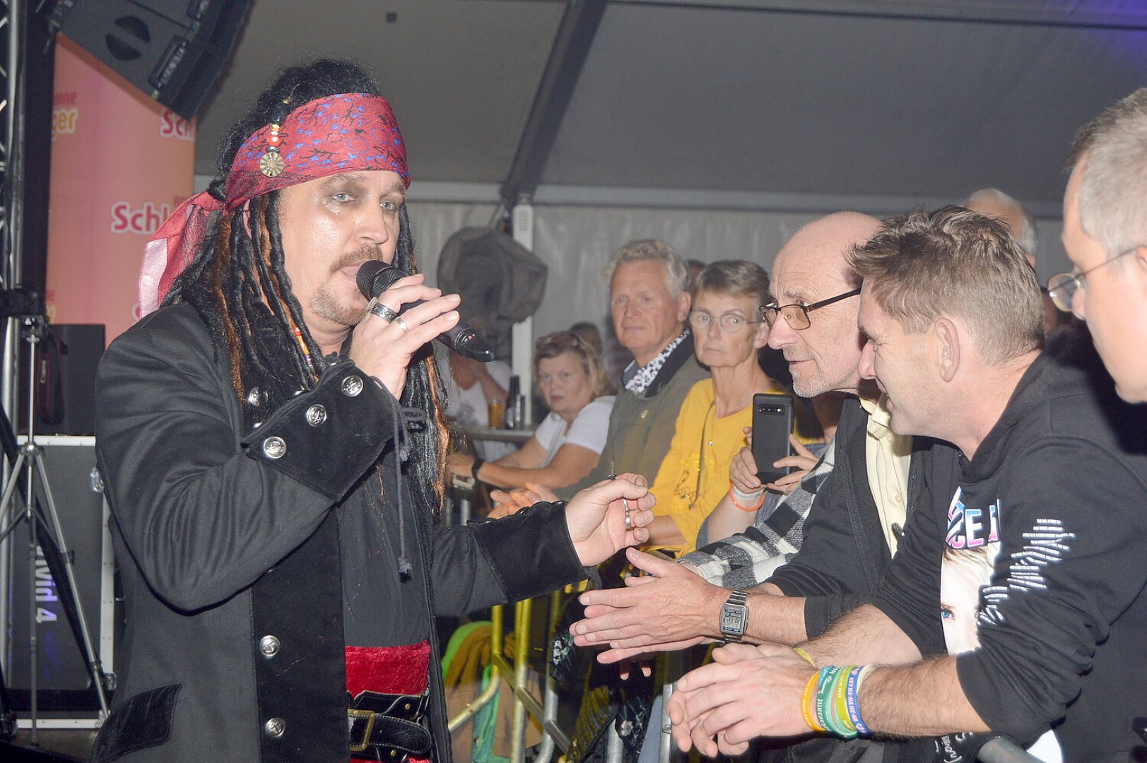 Blaulicht-Party in Burlage - Bild 9