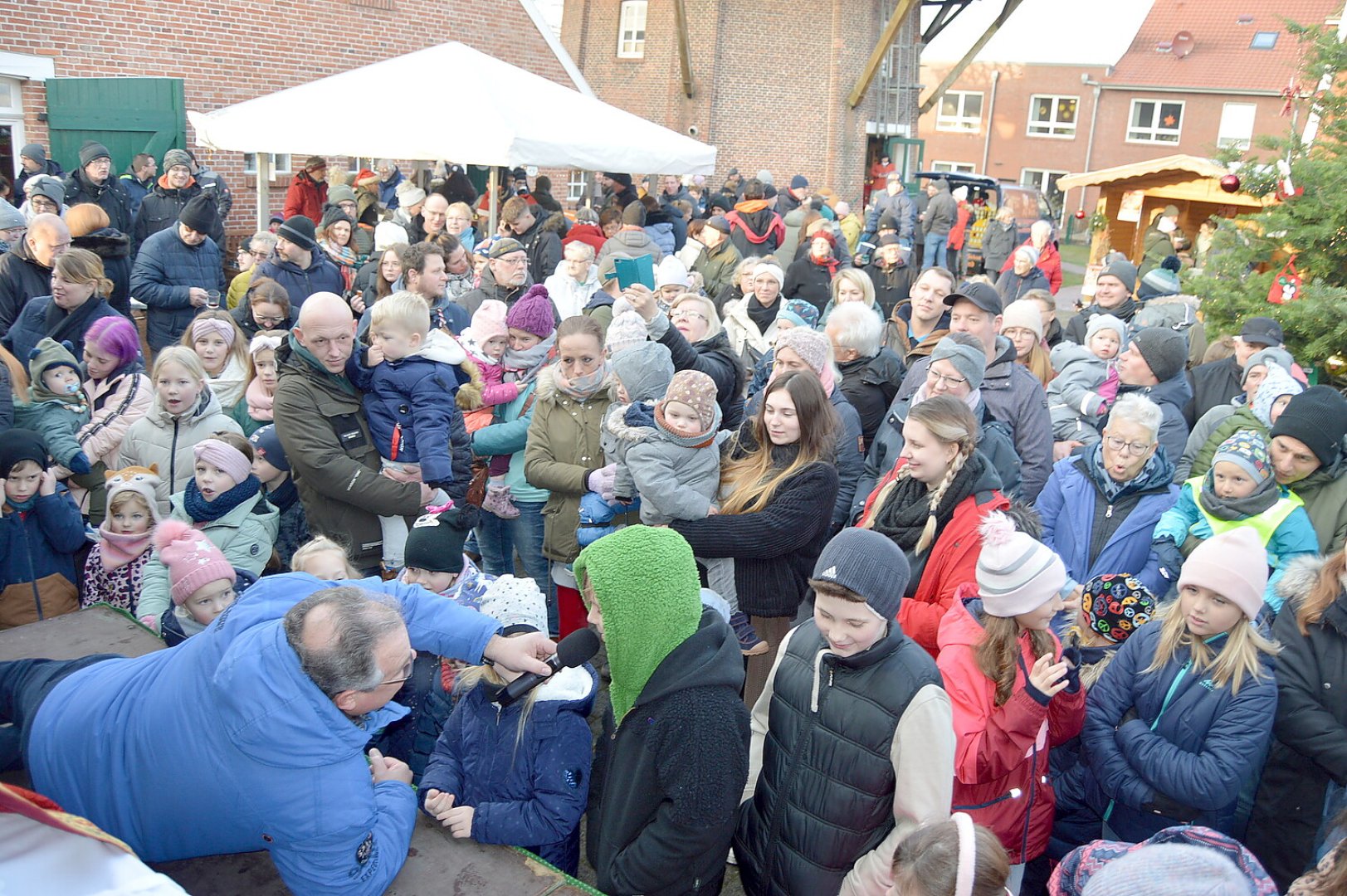 Mühlenverein Hahnentange hatte zum Weihnachtsmarkt eingeladen - Bild 1