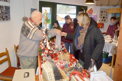 Mühlenverein Hahnentange hatte zum Weihnachtsmarkt eingeladen - Bild 10