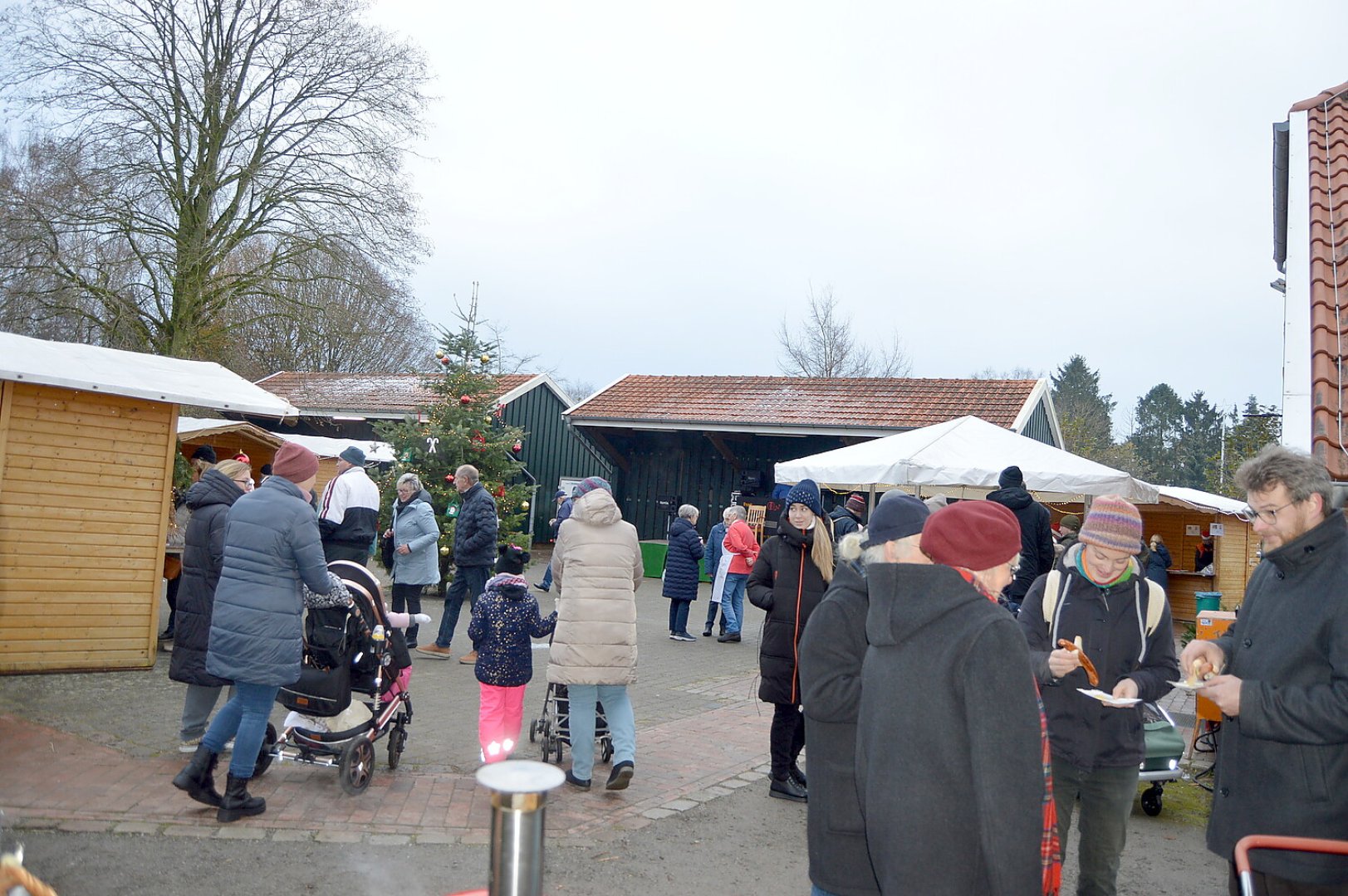 Mühlenverein Hahnentange hatte zum Weihnachtsmarkt eingeladen - Bild 12