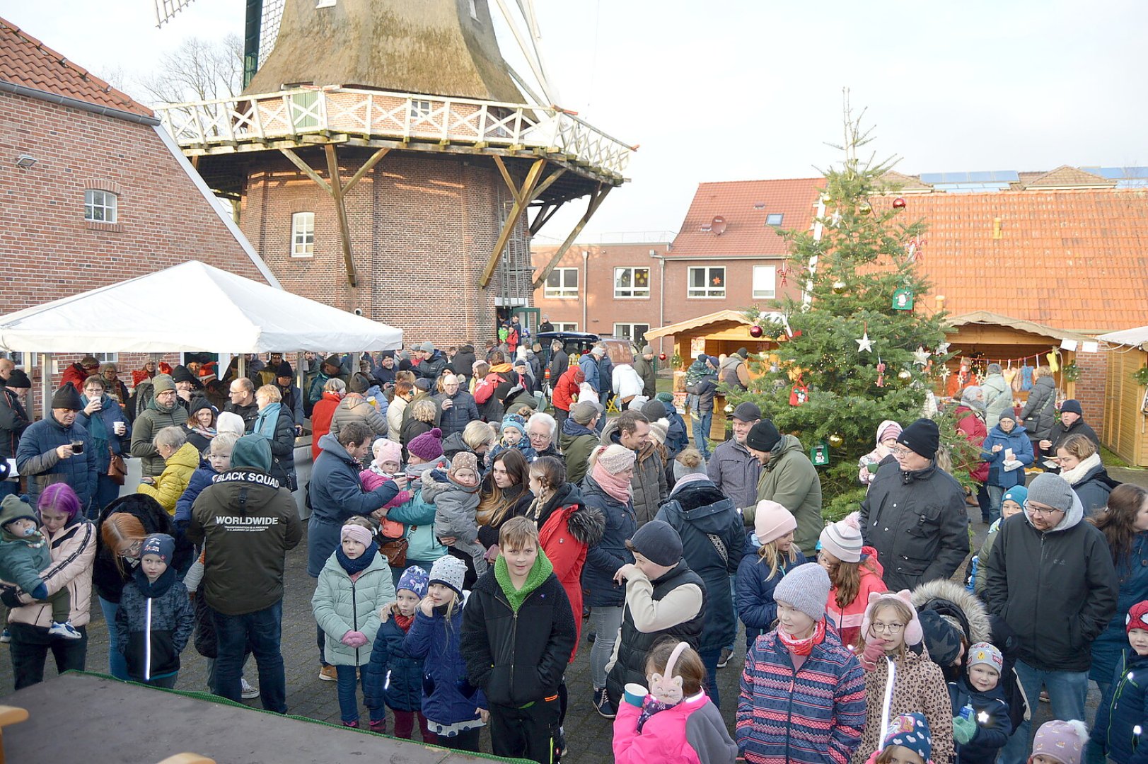 Mühlenverein Hahnentange hatte zum Weihnachtsmarkt eingeladen - Bild 25