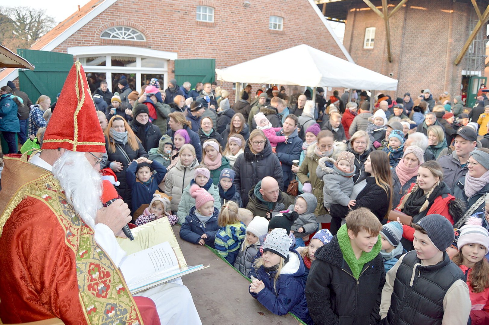 Mühlenverein Hahnentange hatte zum Weihnachtsmarkt eingeladen - Bild 30