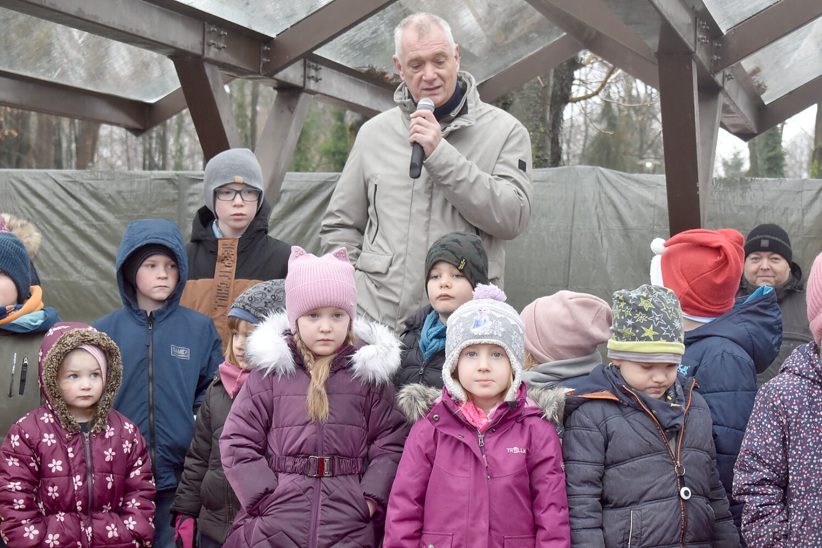 Weihnachtsmarkt in Ostrhauderfehn eröffnet - Bild 2