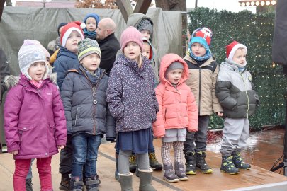 Weihnachtsmarkt in Ostrhauderfehn eröffnet - Bild 4