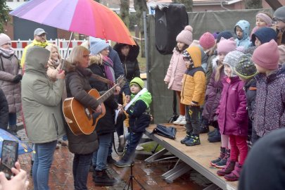 Weihnachtsmarkt in Ostrhauderfehn eröffnet - Bild 6