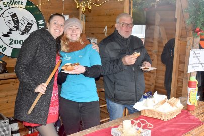 Weihnachtsmarkt in Ostrhauderfehn eröffnet - Bild 18