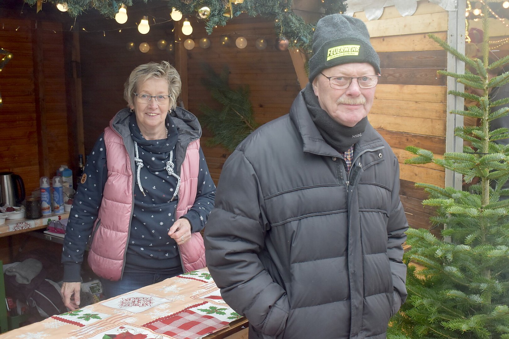 Weihnachtsmarkt in Ostrhauderfehn eröffnet - Bild 33