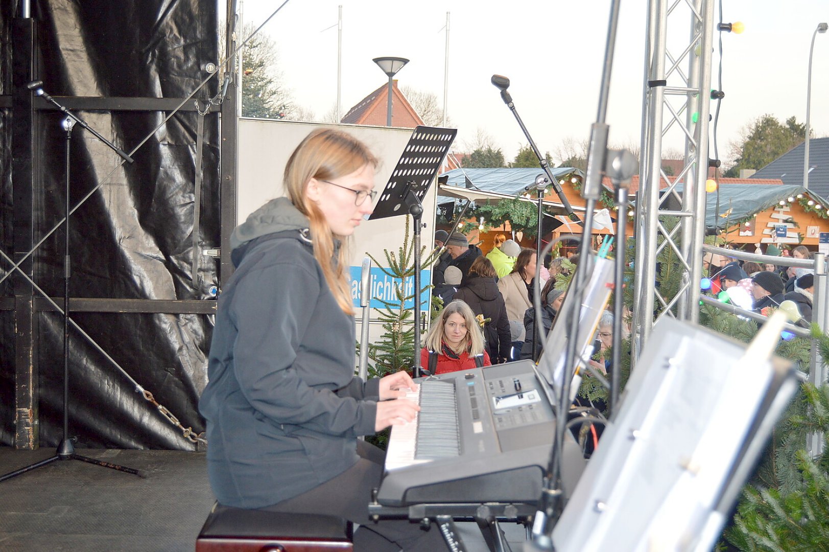 Weihnachmarkt in Flachsmeer - Bild 1
