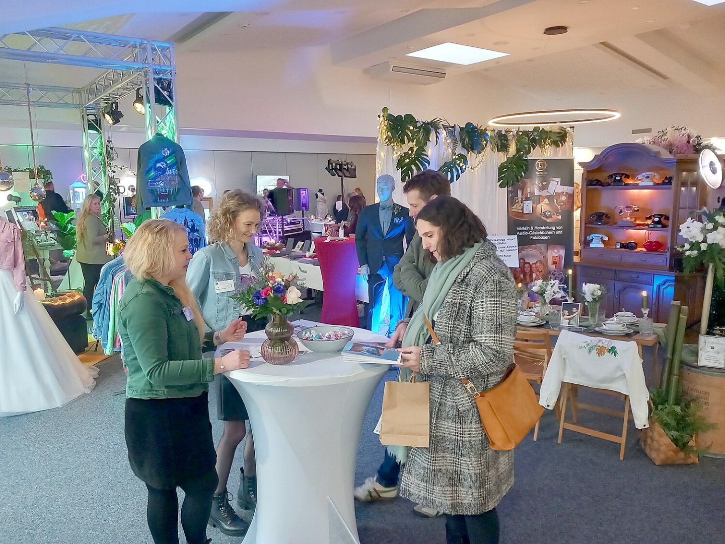 Eventmesse im Vereinsheim in Ostrhauderfehn - Bild 7
