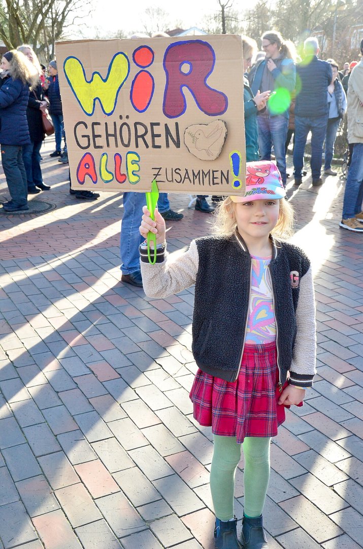 Hunderte demonstrieren in Remels für Demokratie - Bild 5
