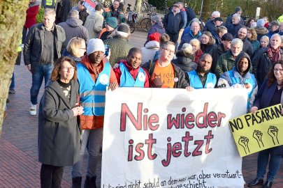 Hunderte demonstrieren in Remels für Demokratie - Bild 19