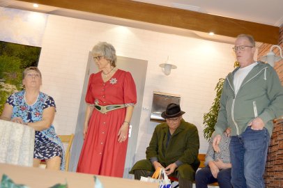 Theatergruppe Ihren feierte Premiere - Bild 3