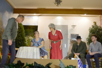 Theatergruppe Ihren feierte Premiere - Bild 4