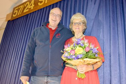 Theatergruppe Ihren feierte Premiere - Bild 18