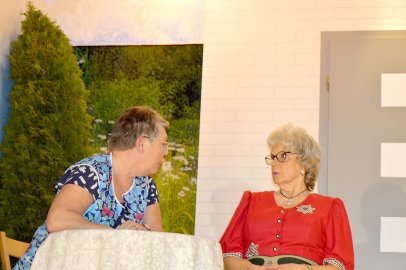 Theatergruppe Ihren feierte Premiere - Bild 32