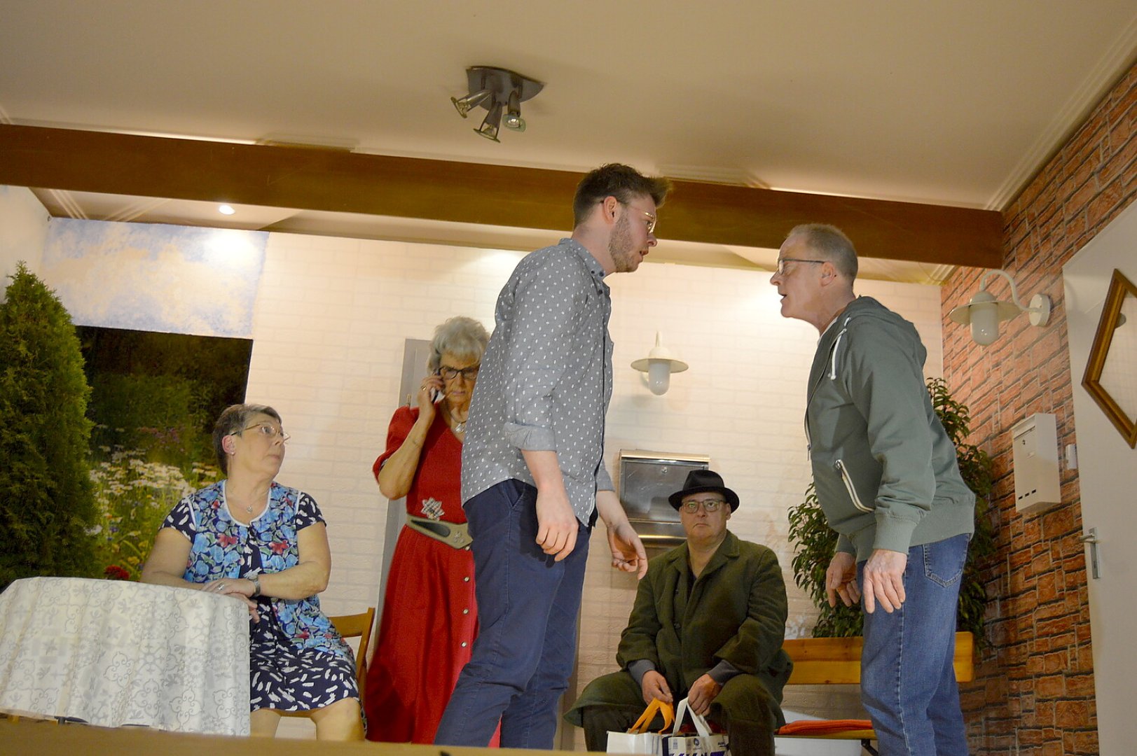 Theatergruppe Ihren feierte Premiere - Bild 55