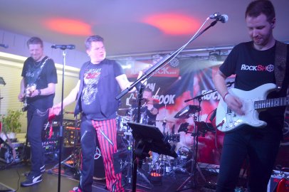 "Rock Shots" traten bei Plümer auf - Bild 15