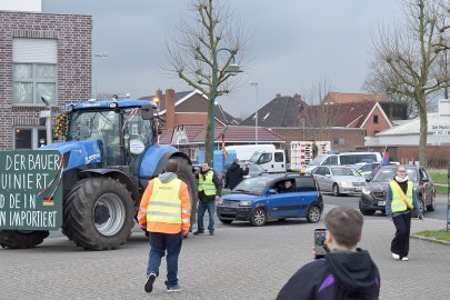 Bilder von der Kundgebung In Rhauderfehn - Bild 6