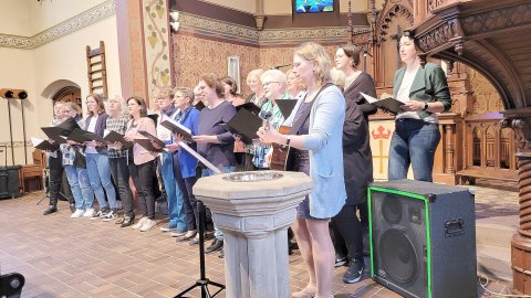 Stiftungskonzert in Ostrhauderfehn kam riesig an - Bild 4