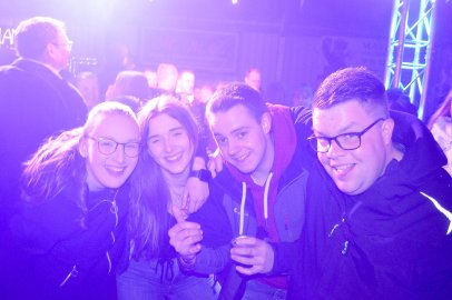 Ausgelassene Stimmung auf der Scheunenfete - Bild 14