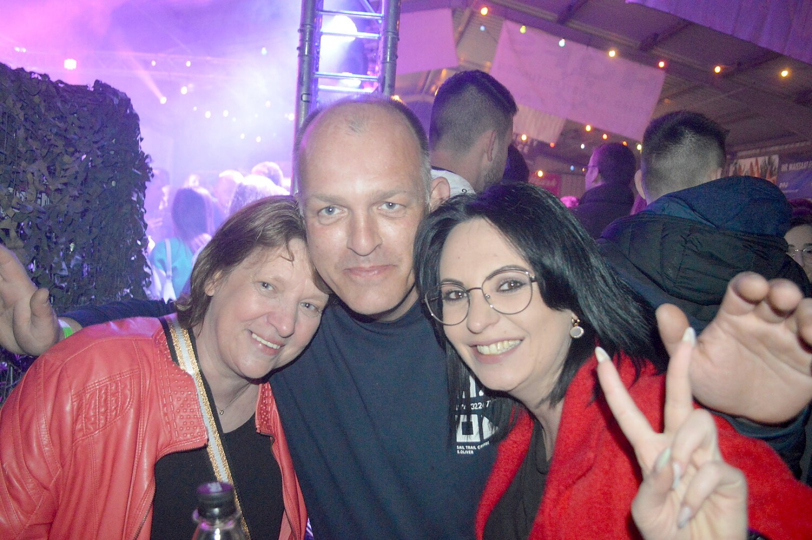 Ausgelassene Stimmung auf der Scheunenfete - Bild 26