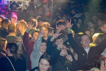 Ausgelassene Stimmung auf der Scheunenfete - Bild 68