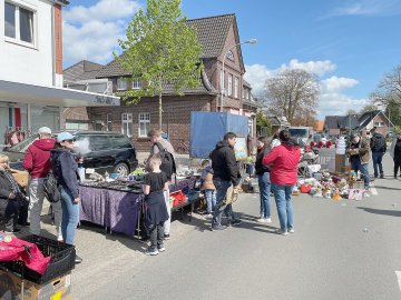 Flohmarkt in Ihrhove - Bild 2